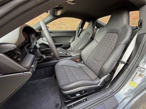 Certified 2025 Porsche 911 Carrera T image 5