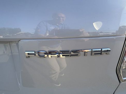 Used 2018 Subaru Forester 2.5i Premium image 24