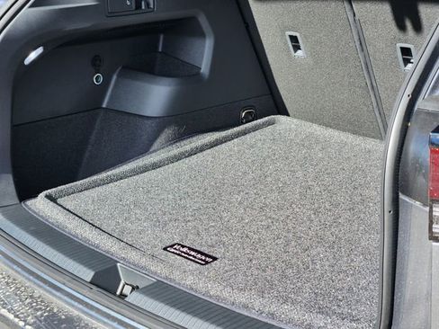 New 2026 Volkswagen Tiguan SE image 30