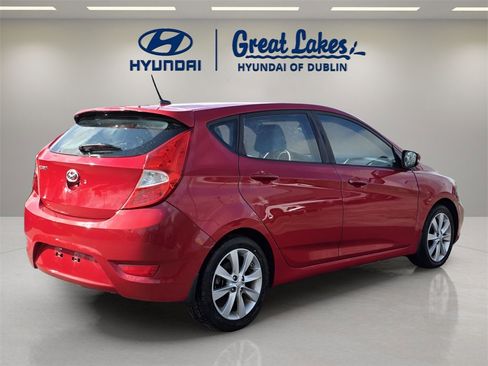 Used 2013 Hyundai Accent SE image 5