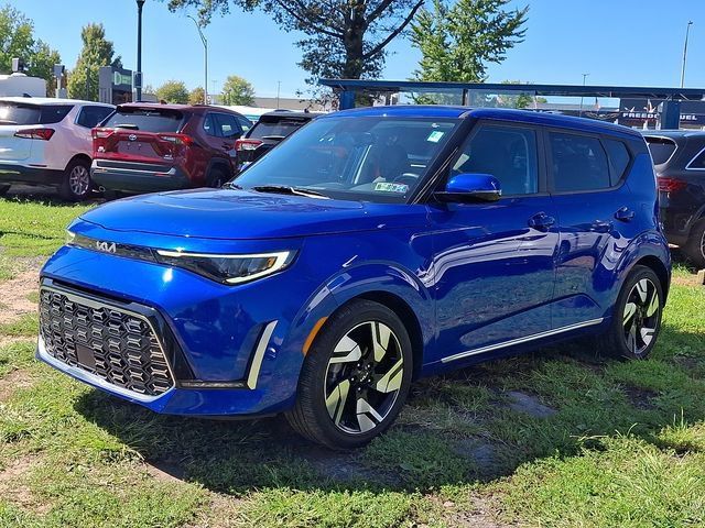 Certified 2024 Kia Soul GT-Line w/ GT-Line Technology Package FWD image 3