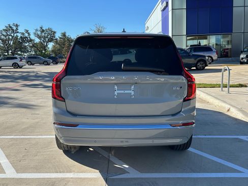 Used 2026 Volvo XC90 B6 Plus w/ Protection Package Premier AWD/4WD image 5