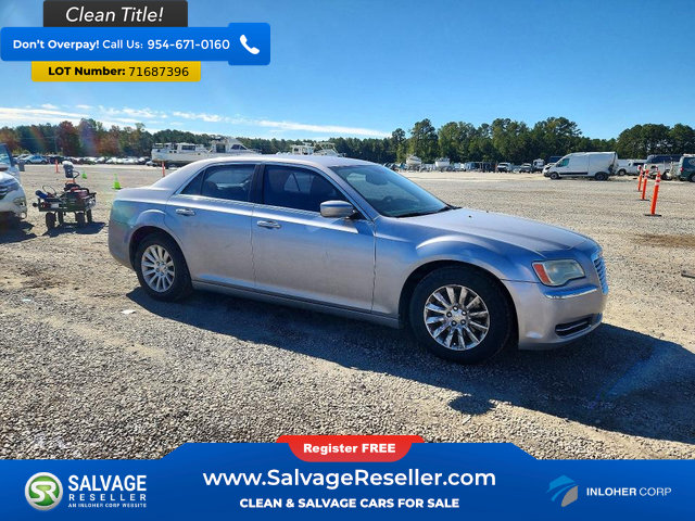 Used 2013 Chrysler 300 RWD image 5