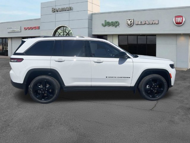 New 2026 Jeep Grand Cherokee Limited w/ Limited Altitude Package RWD image 8