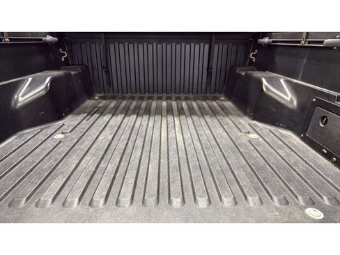 Used 2019 Toyota Tacoma SR5 AWD/4WD image 7