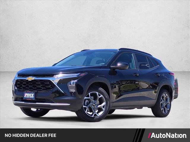 Used 2025 Chevrolet Trax LT FWD image 1