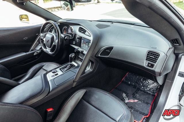 Used 2017 Chevrolet Corvette Stingray Coupe w/ Carbon Flash Badge Package RWD image 23