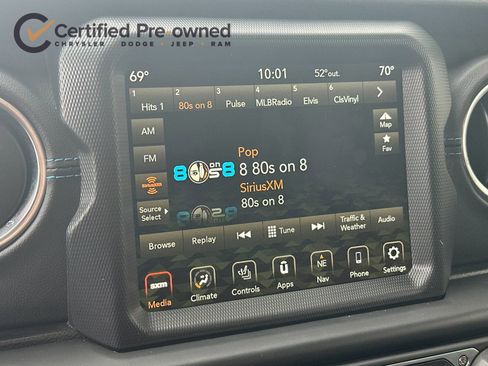 Used 2022 Jeep Wrangler Unlimited Rubicon 4xe w/ Cold Weather Group AWD/4WD image 18