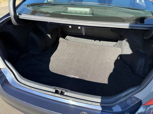 Used 2016 Toyota Camry LE image 20