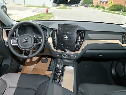 New 2026 Volvo XC60 T8 Plus w/ Climate Package AWD/4WD image 23