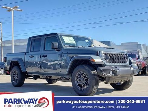 New 2026 Jeep Gladiator Sport AWD/4WD image 1
