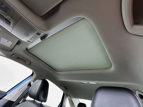 Used 2021 Volkswagen Jetta SE w/ SE Cold Weather Package image 25