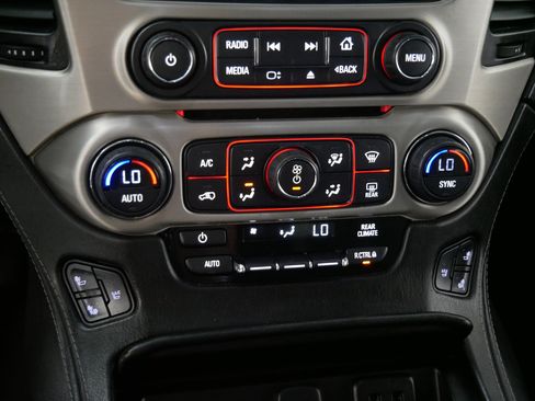 Used 2016 GMC Yukon XL Denali w/ Open Road Package image 23