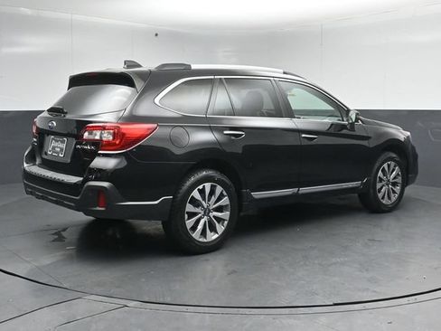 Used 2019 Subaru Outback 2.5i Touring w/ Popular Package #3A AWD/4WD image 7