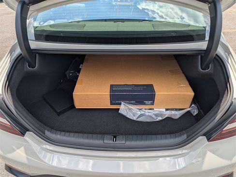 New 2026 Genesis G70 2.5T Prestige image 13