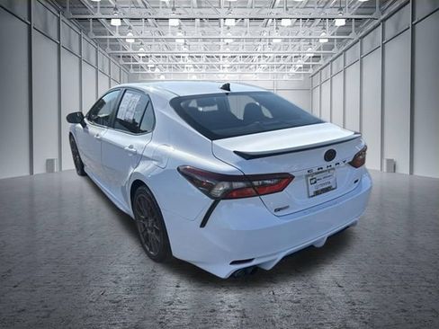 Used 2023 Toyota Camry SE w/ Convenience Package FWD image 3