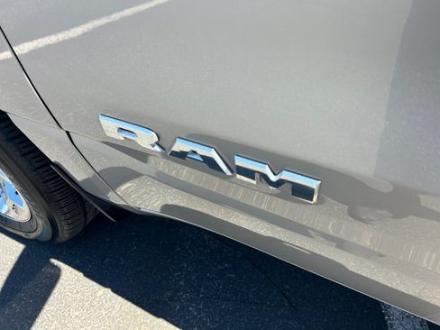 Used 2022 RAM 1500 Big Horn RWD image 23