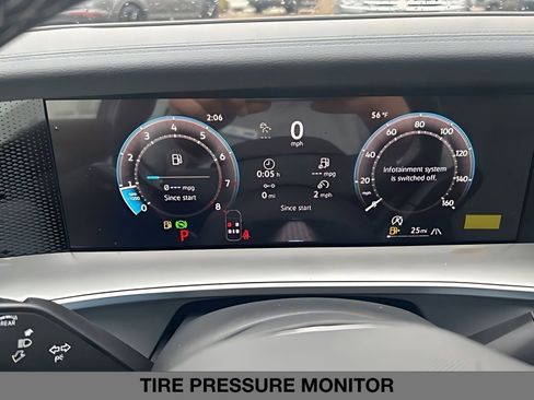 New 2026 Volkswagen Tiguan SE image 21