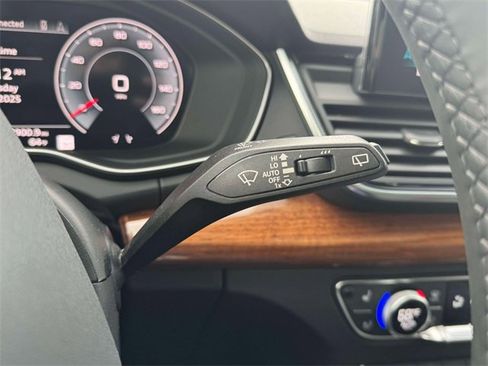 Used 2023 Audi Q5 2.0T Prestige w/ Prestige Package image 27