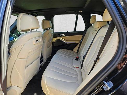 Used 2022 BMW X5 M50i w/ Executive Package image 20