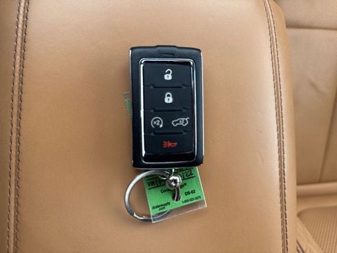 Used 2023 Jeep Grand Cherokee L Summit w/ Advanced Protech Group IV image 31