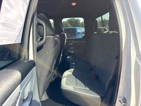 Used 2022 RAM 1500 Big Horn AWD/4WD image 12