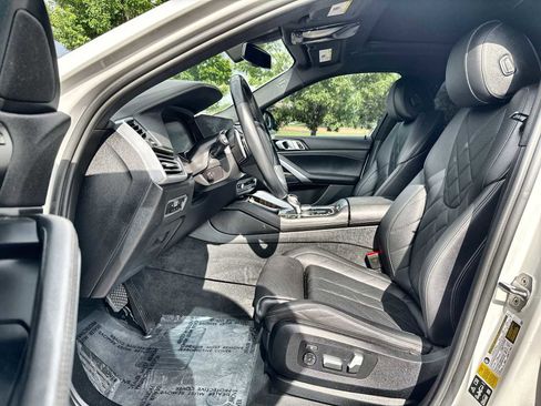 Used 2023 BMW X6 xDrive40i w/ Premium Package AWD/4WD image 2