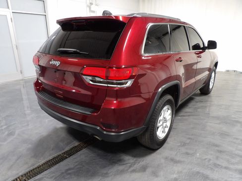 Used 2020 Jeep Grand Cherokee Laredo AWD/4WD image 5
