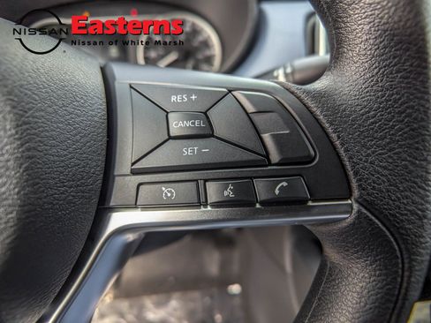 New 2025 Nissan Versa SV w/ Trunk Package FWD image 16