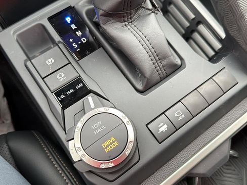 New 2026 Toyota Tacoma Limited AWD/4WD image 13