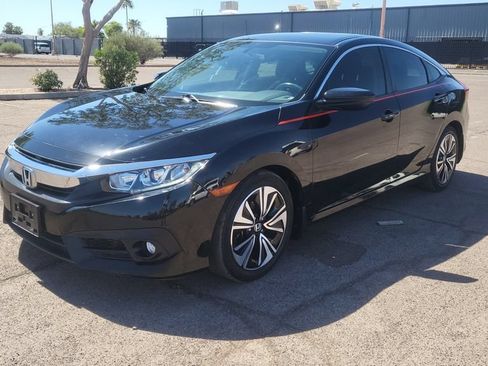 Used 2018 Honda Civic EX-T image 4