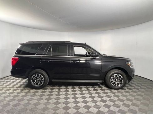 Used 2024 Ford Expedition XLT image 5