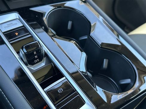 New 2025 Volkswagen Atlas SEL image 19