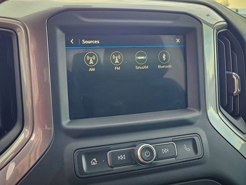 Used 2019 Chevrolet Silverado 1500 Custom w/ Custom Value Package image 22