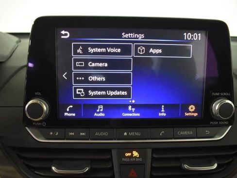 Used 2025 Nissan Altima 2.5 SV FWD image 22