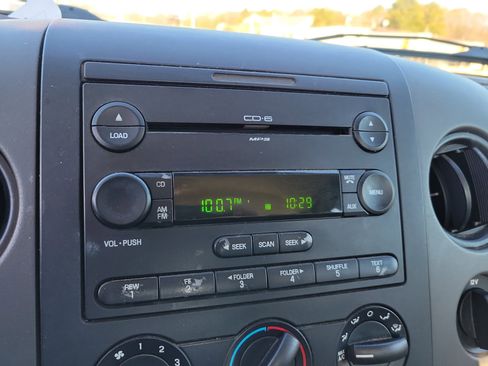 Used 2006 Ford F150 STX image 18