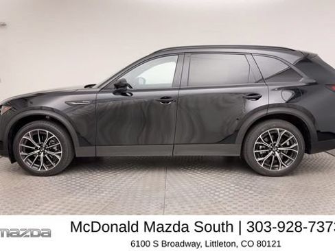 Certified 2025 MAZDA CX-70 Plug-In Hybrid w/ Premium Plus AWD/4WD image 5