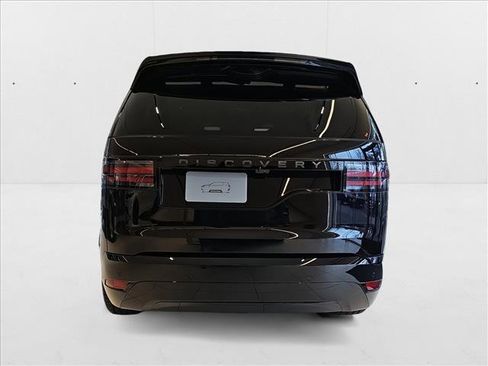 New 2025 Land Rover Discovery Dynamic SE image 6