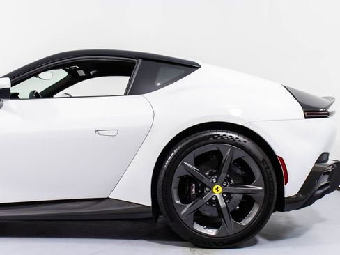 Certified 2025 Ferrari 12Cilindri RWD image 27