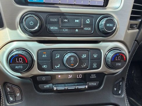 Used 2019 GMC Yukon Denali w/ Denali Ultimate Package AWD/4WD image 28