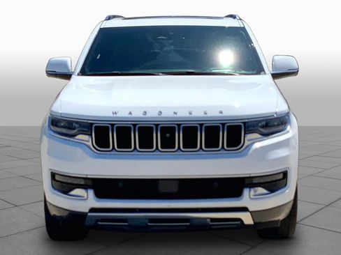 Used 2022 Jeep Wagoneer Series III w/ Premium Group I AWD/4WD image 4