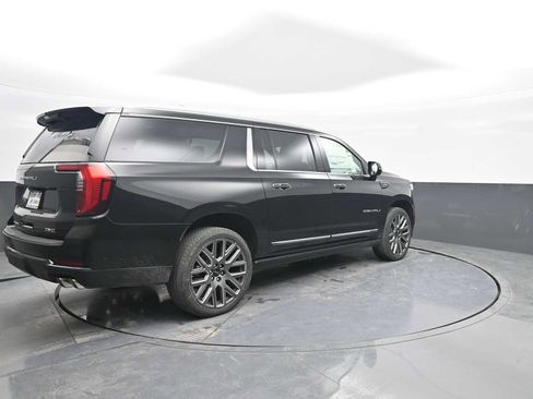New 2026 GMC Yukon XL Denali Ultimate image 8