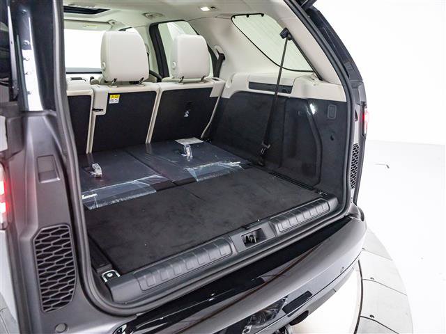 New 2026 Land Rover Discovery Dynamic SE AWD/4WD image 32