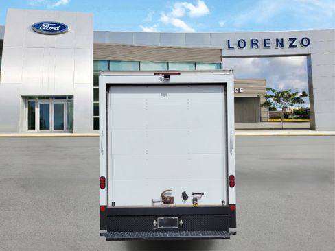 Used 2023 Ford Transit 350 DRW RWD image 6