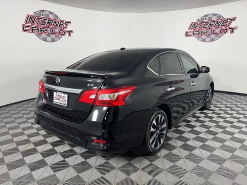 Used 2019 Nissan Sentra SR image 7