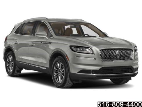 Used 2023 Lincoln Nautilus Reserve AWD/4WD image 7
