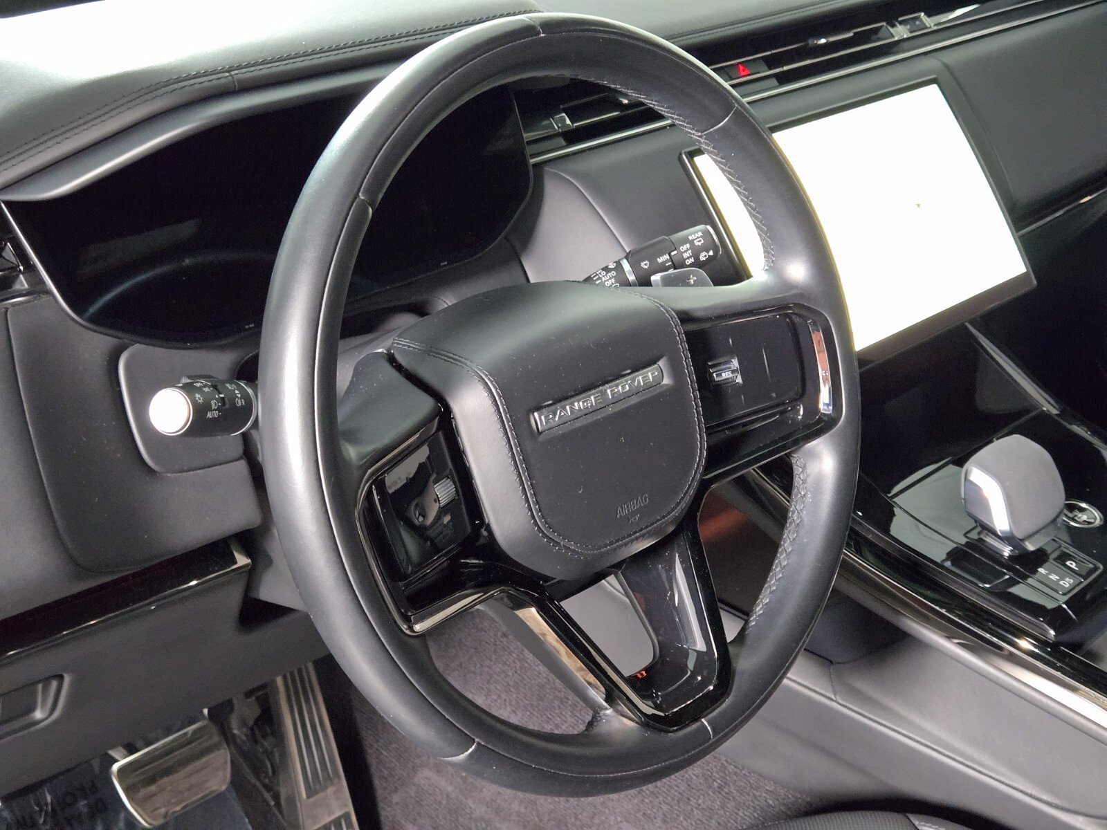 Used 2024 Land Rover Range Rover Sport Dynamic SE AWD/4WD image 23