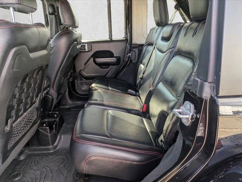 Used 2021 Jeep Wrangler Unlimited Rubicon image 16
