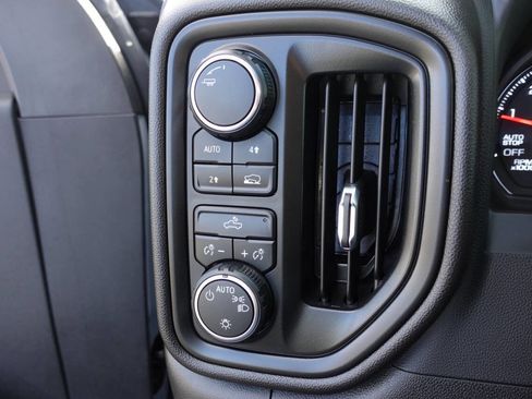 Used 2024 Chevrolet Silverado 1500 Custom image 53