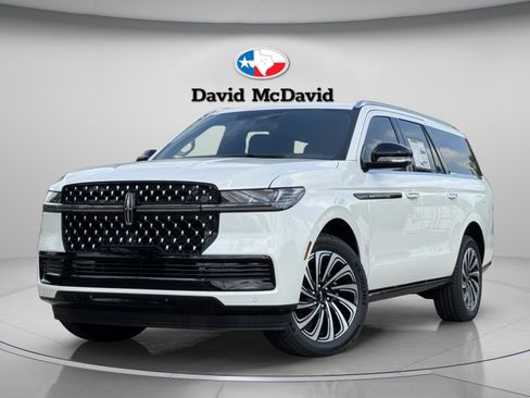 New 2026 Lincoln Navigator L Black Label AWD/4WD image 1